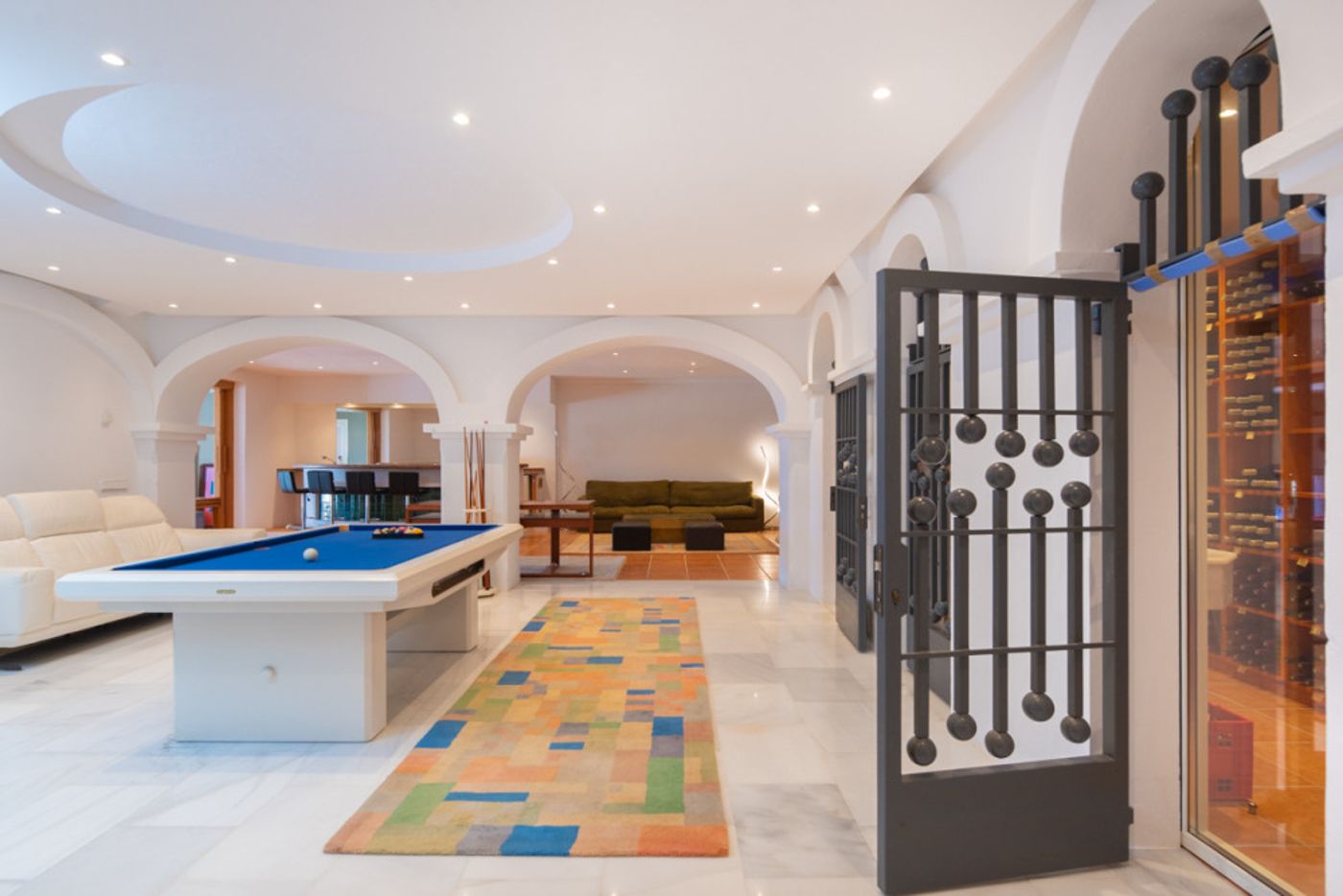 Villa de lujo cerca de Ibiza, con licencia turística y exteriores espectaculares