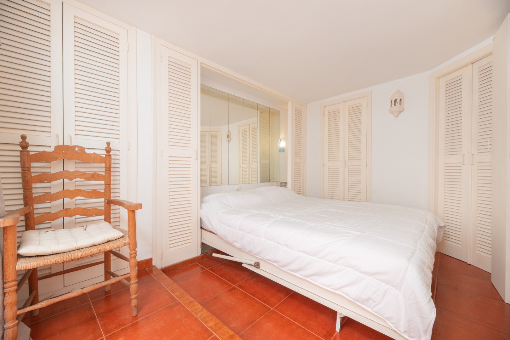 Dúplex de dos dormitorios con aparcamiento opcional en Dalt Vila