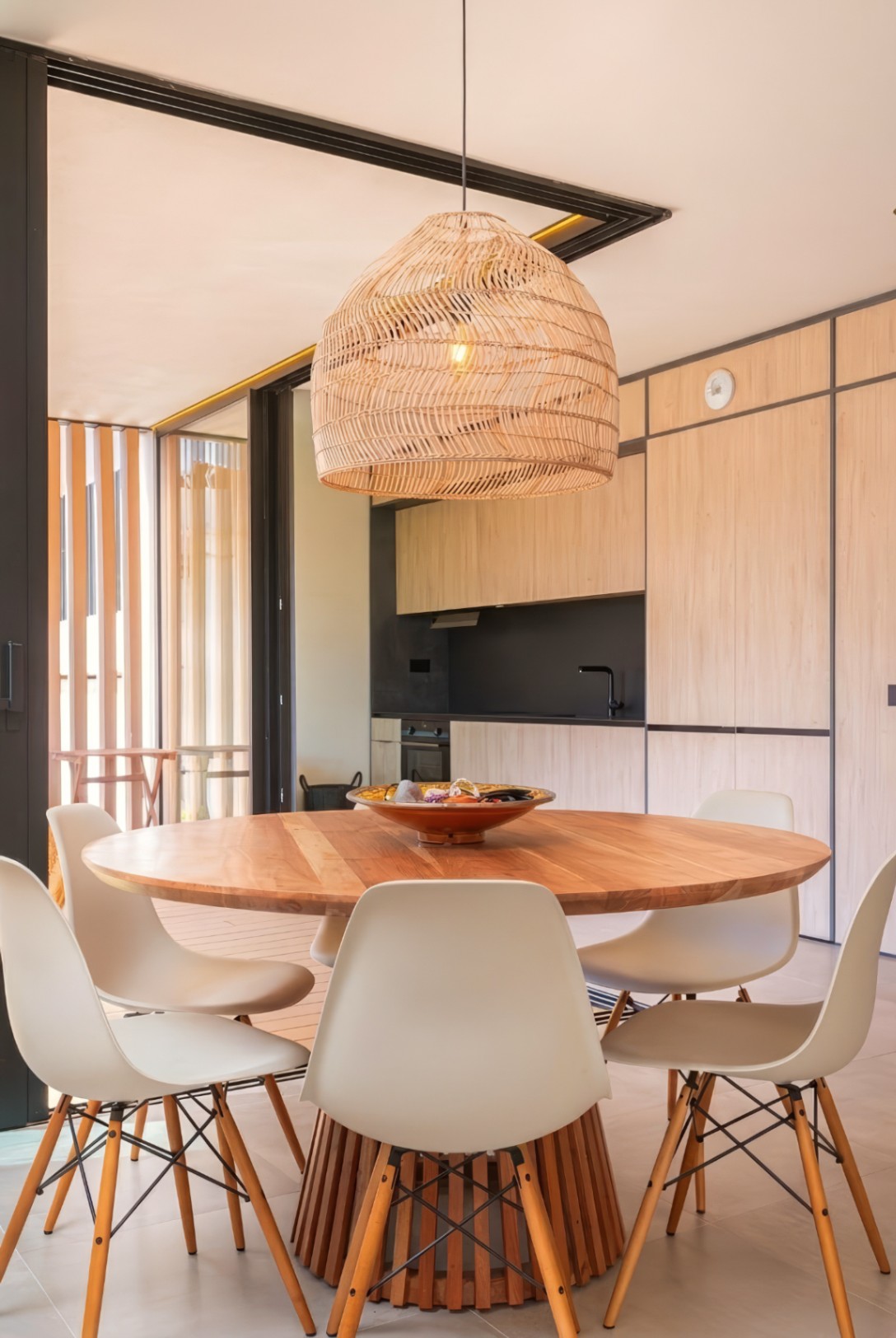 Apartamento de diseño de dos dormitorios con aparcamiento privado en Santa Eulalia