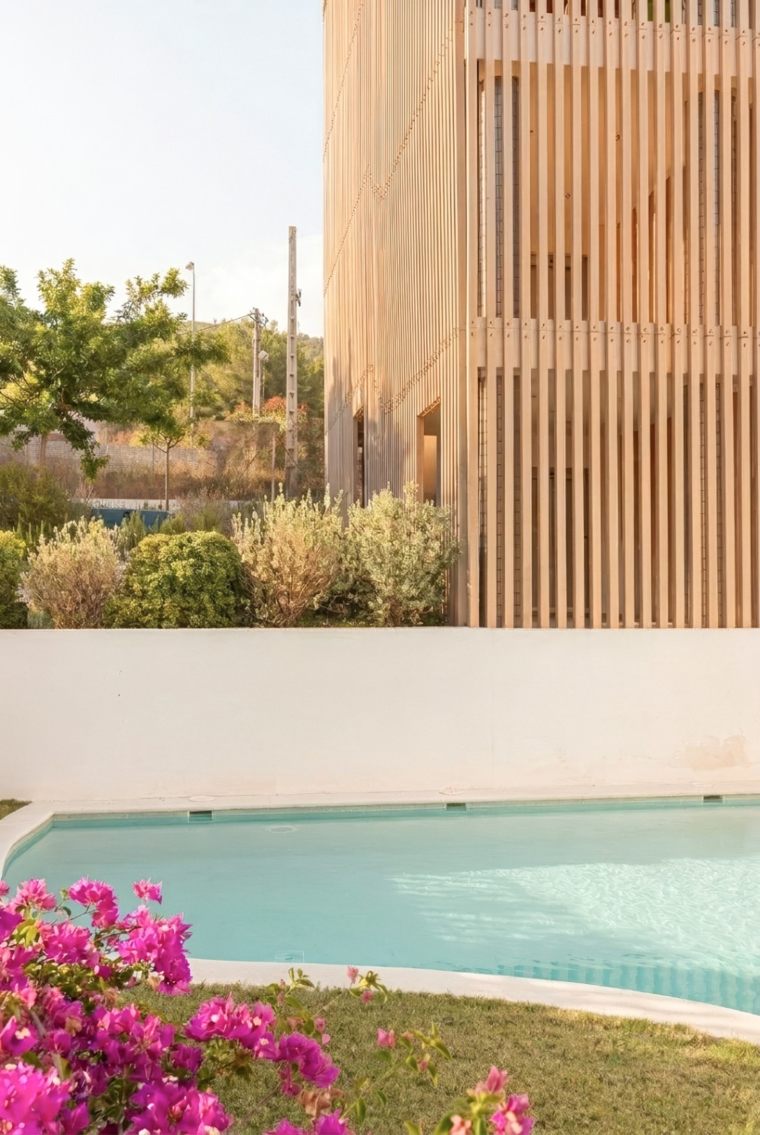 Apartamento de diseño de dos dormitorios con aparcamiento privado en Santa Eulalia