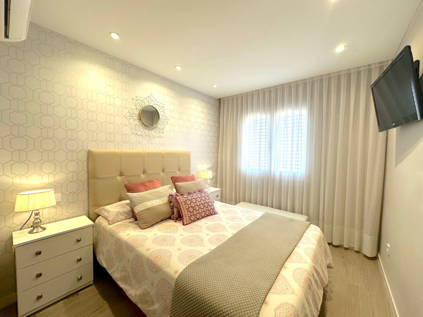 ÁTICO DE 3 DORMITORIOS CON GRAN TERRAZA DE 90 M2