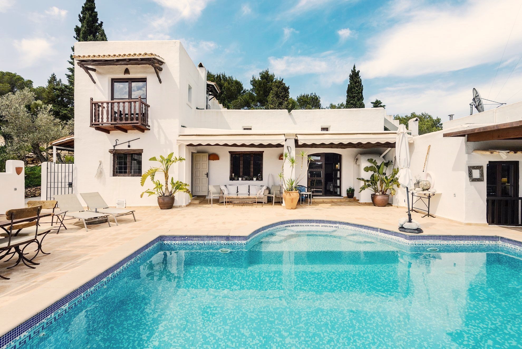 Spacious and bright villa in traditional Ibizan style with excellent views