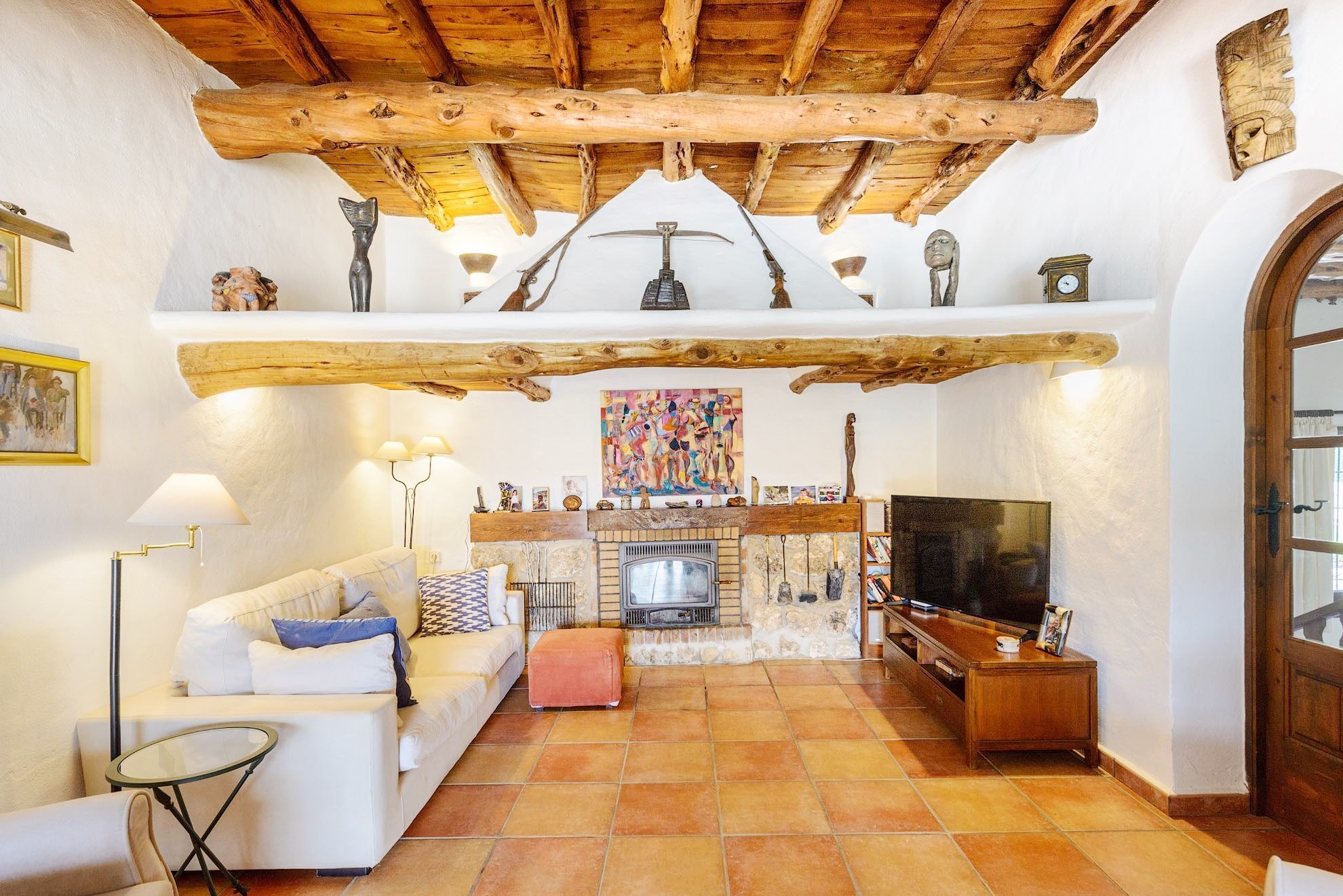 Ruime en lichte villa in traditionele Ibiza-stijl met een prachtig uitzicht